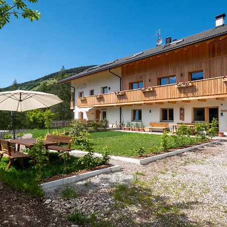 Apartments Kaserott Фунес Екстериор снимка