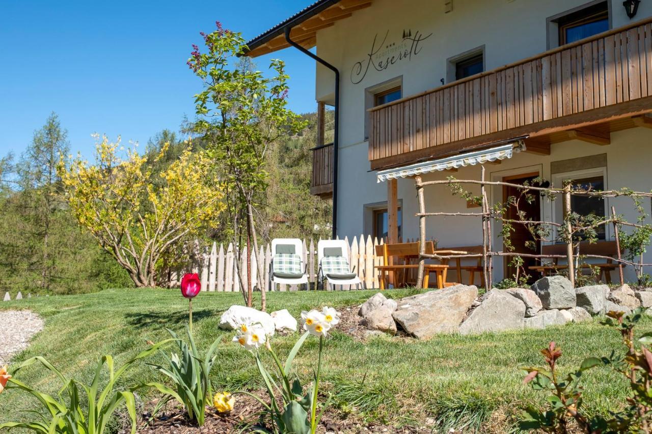 Apartments Kaserott Фунес Екстериор снимка